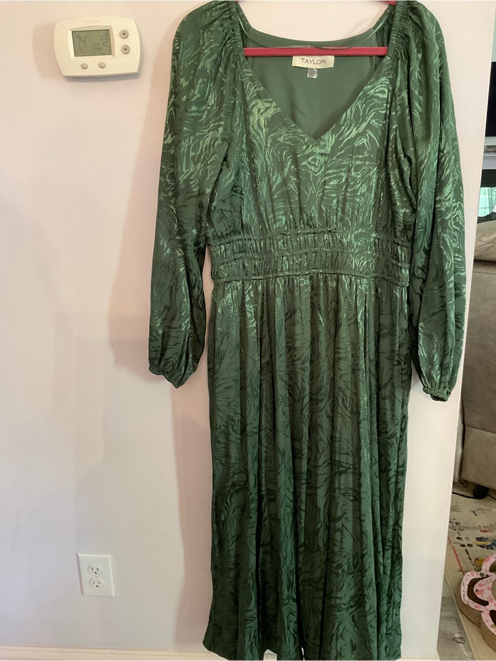 Taylor Green V-Neck Maxi Dress Large